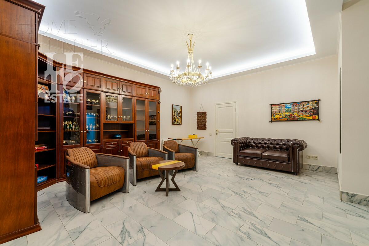 2-этажный коттедж 1 110 м² с отделкой