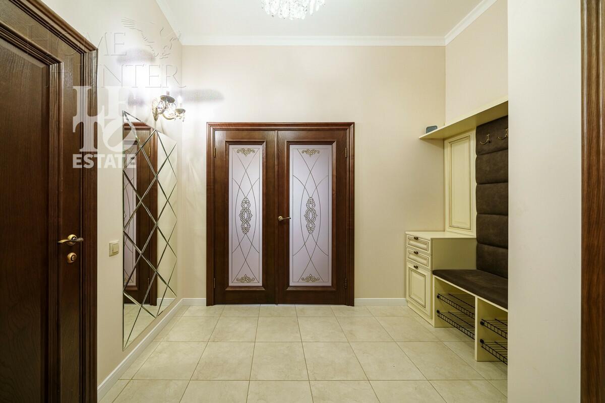 2-этажный коттедж 310.2 м² с отделкой