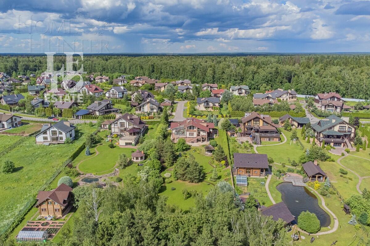 3-этажный коттедж 692.6 м² с отделкой