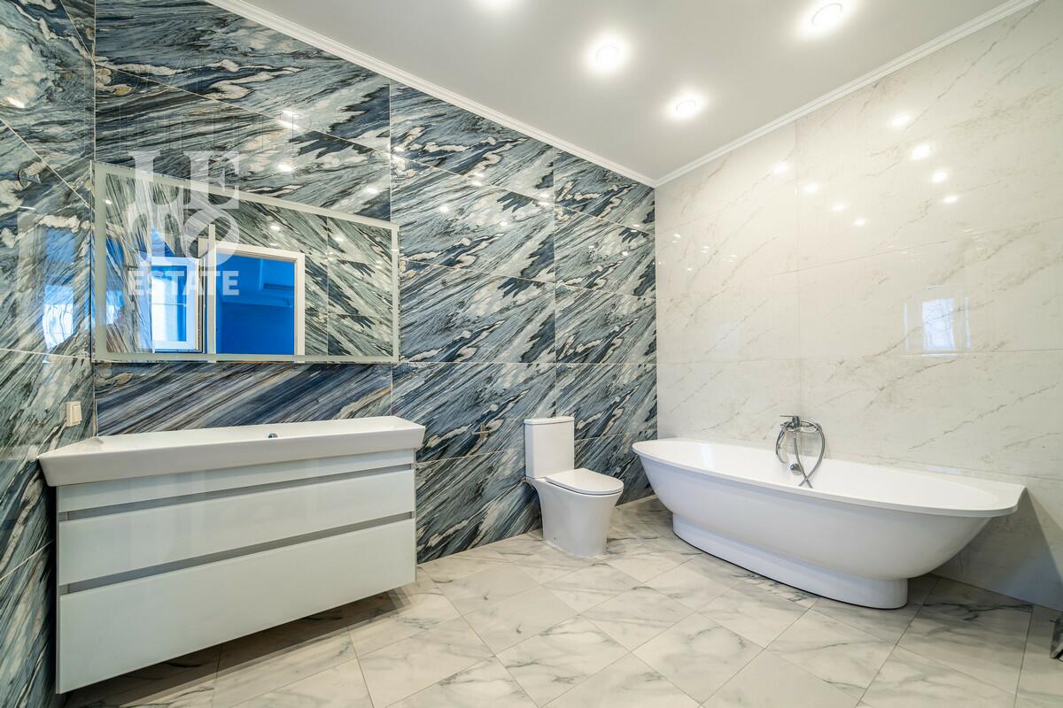 2-этажный коттедж 1 110 м² с отделкой