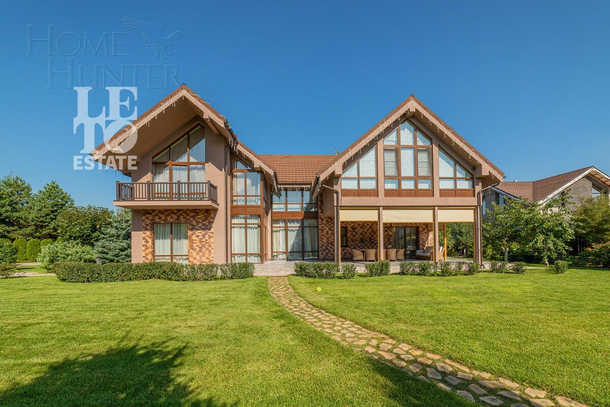 2-этажный коттедж 699 м² с отделкой