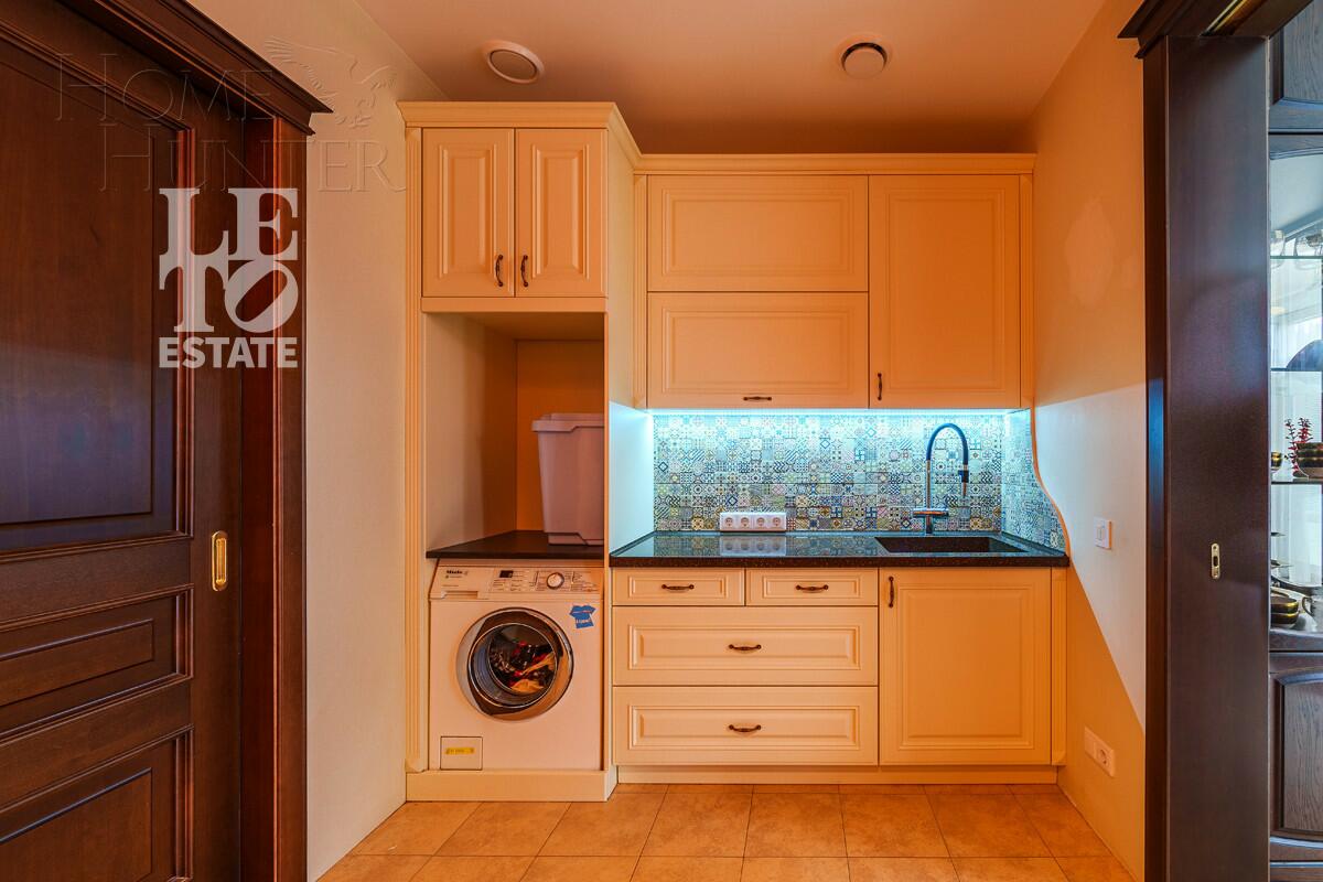 3-этажный коттедж 500 м² с отделкой