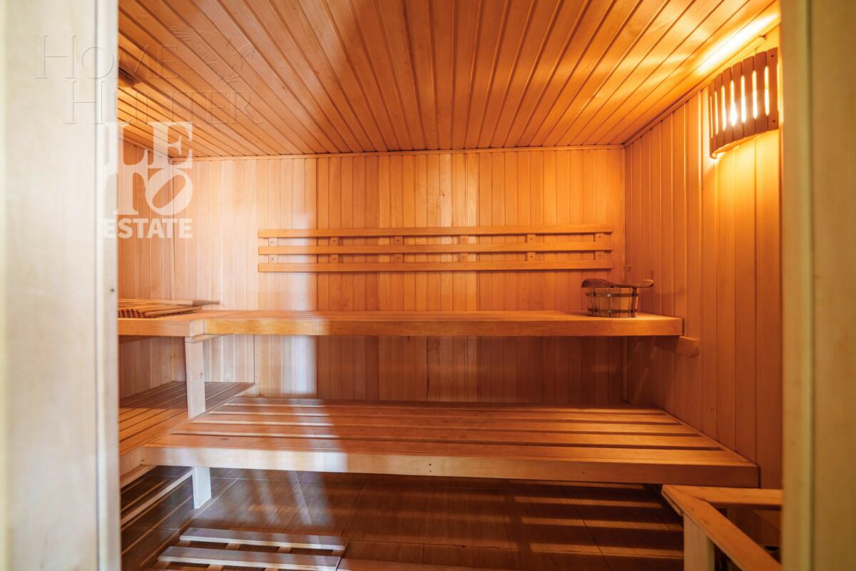 3-этажный коттедж 640 м² с отделкой