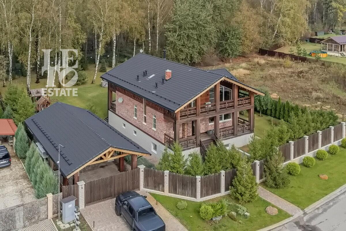 2-этажный коттедж 650 м² с отделкой