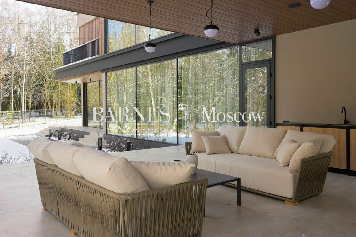 2-этажный коттедж 627.5 м² с отделкой