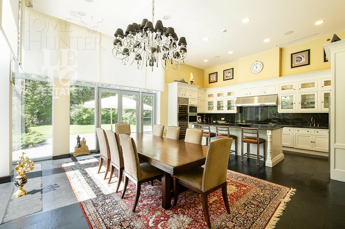 1-этажный коттедж 650 м² с отделкой