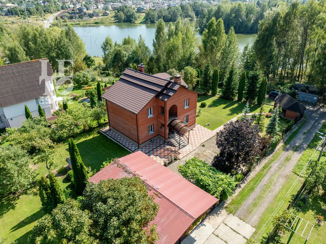 2-этажный коттедж 330 м² с отделкой