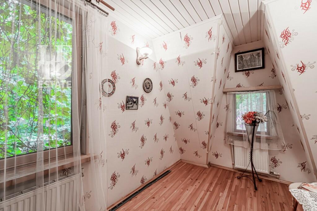 3-этажный коттедж 150 м² с отделкой