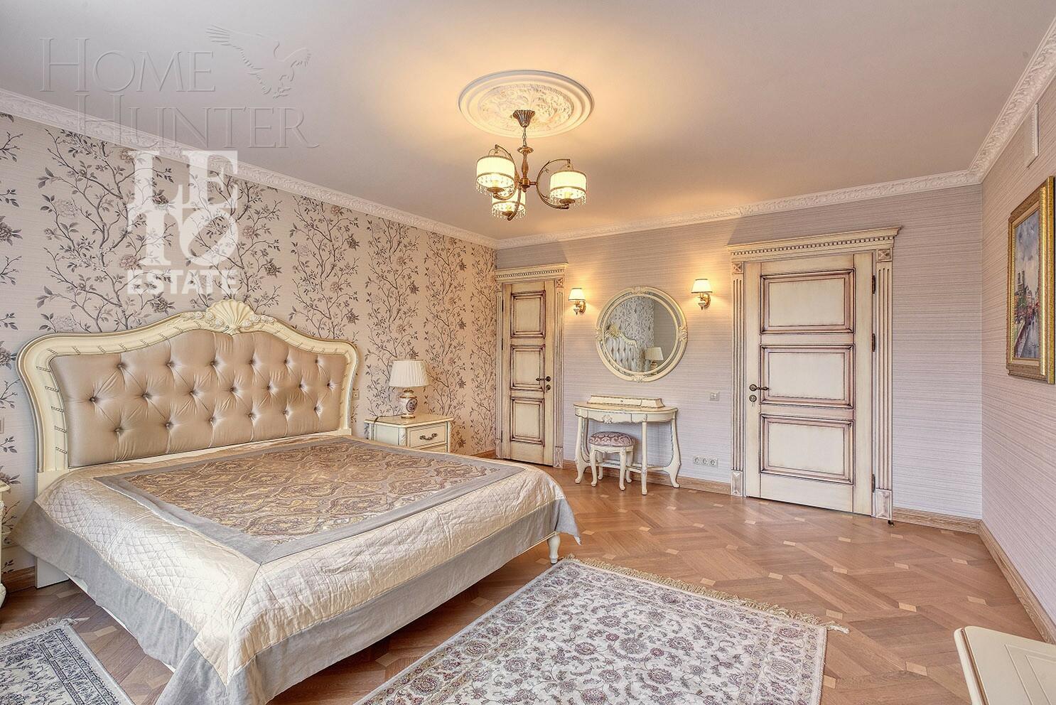 2-этажный коттедж 650 м² с отделкой