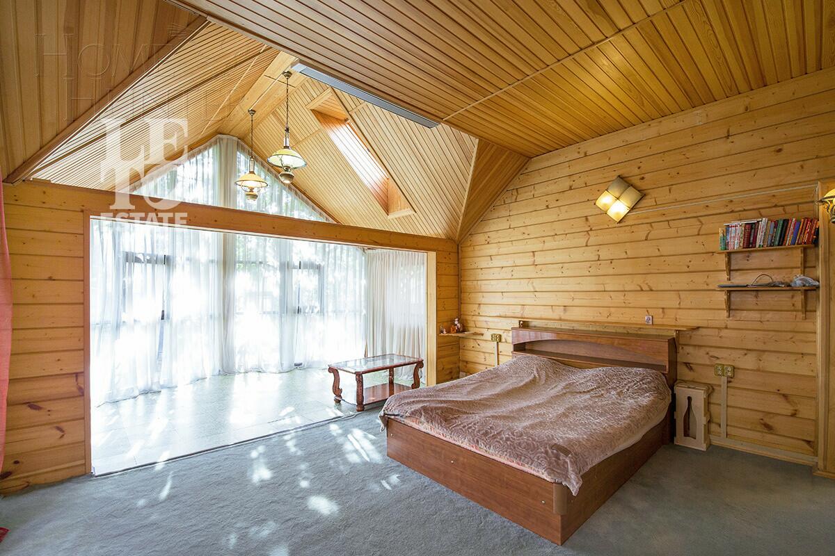 3-этажный коттедж 310 м² с отделкой