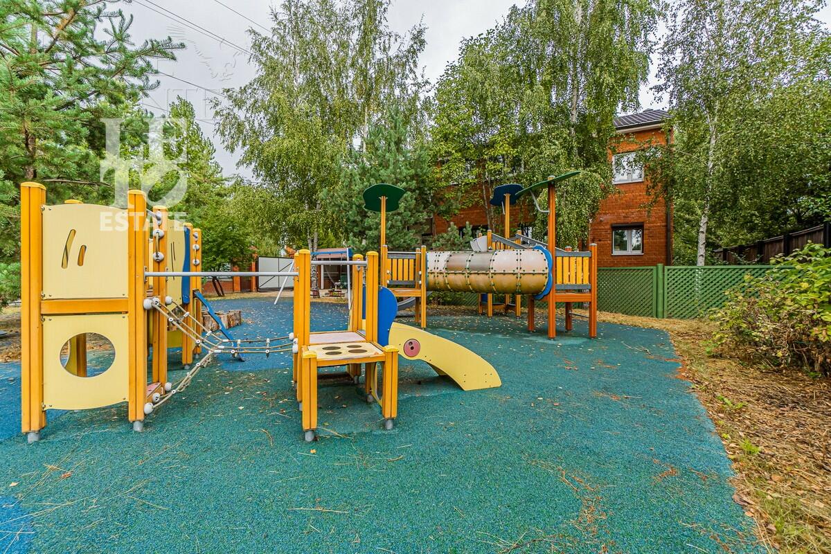 2-этажный коттедж 412.6 м² с отделкой