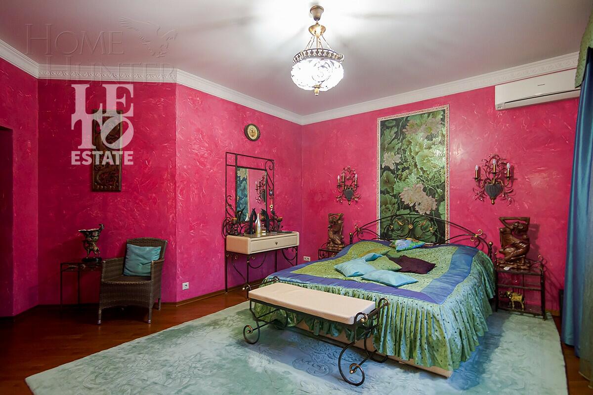 2-этажный коттедж 550 м² с отделкой