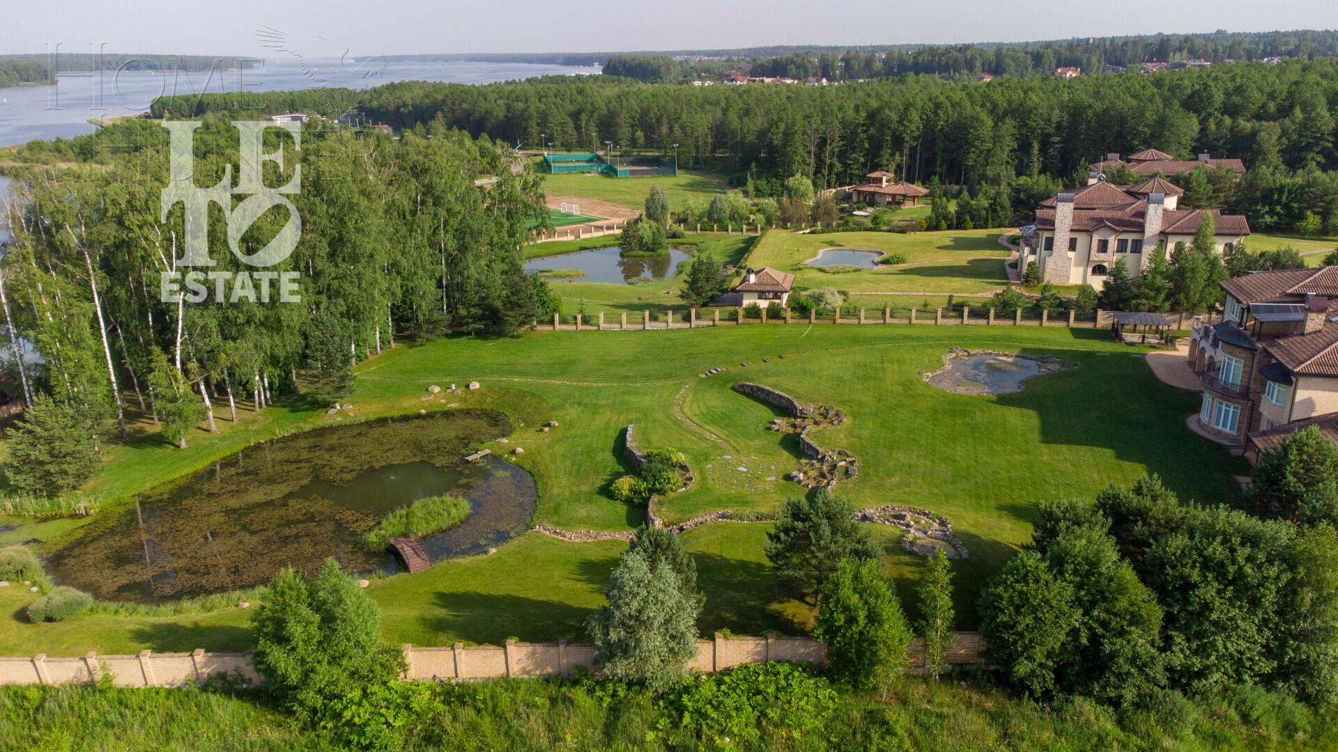 3-этажный коттедж 1 500 м² с отделкой