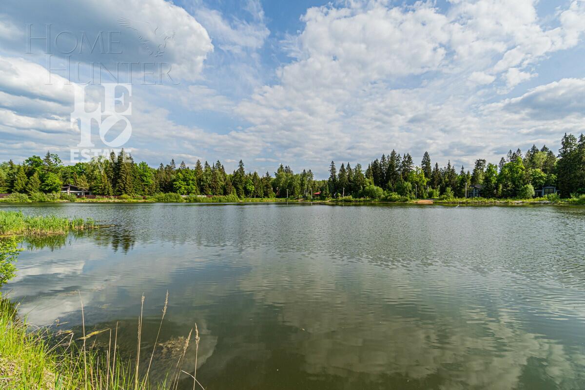 3-этажный коттедж 950 м² без отделки