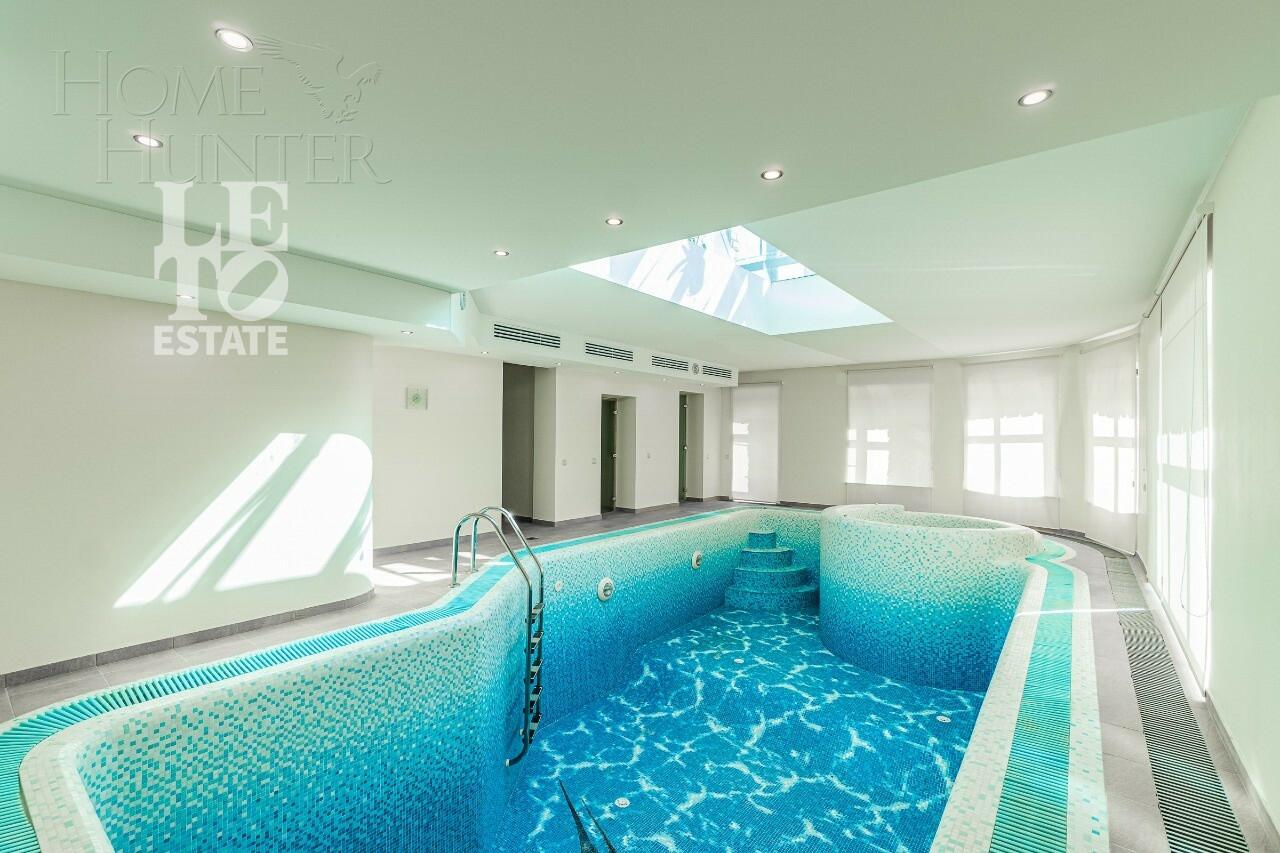 3-этажный коттедж 692.6 м² с отделкой