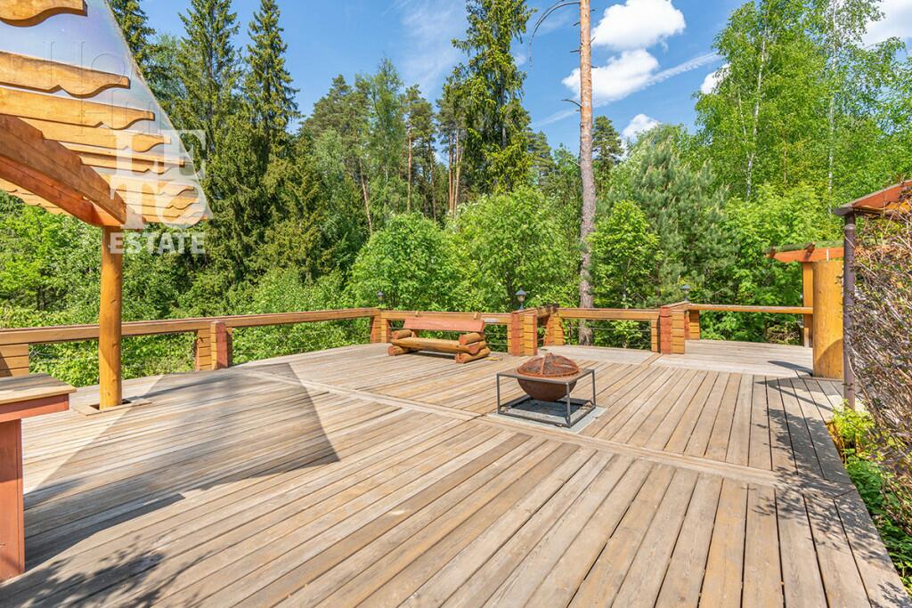 2-этажный коттедж 400 м² с отделкой