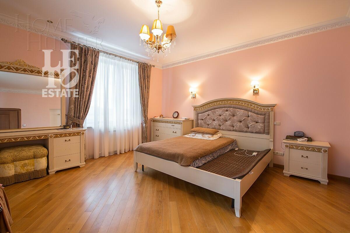 2-этажный коттедж 1 025 м² с отделкой