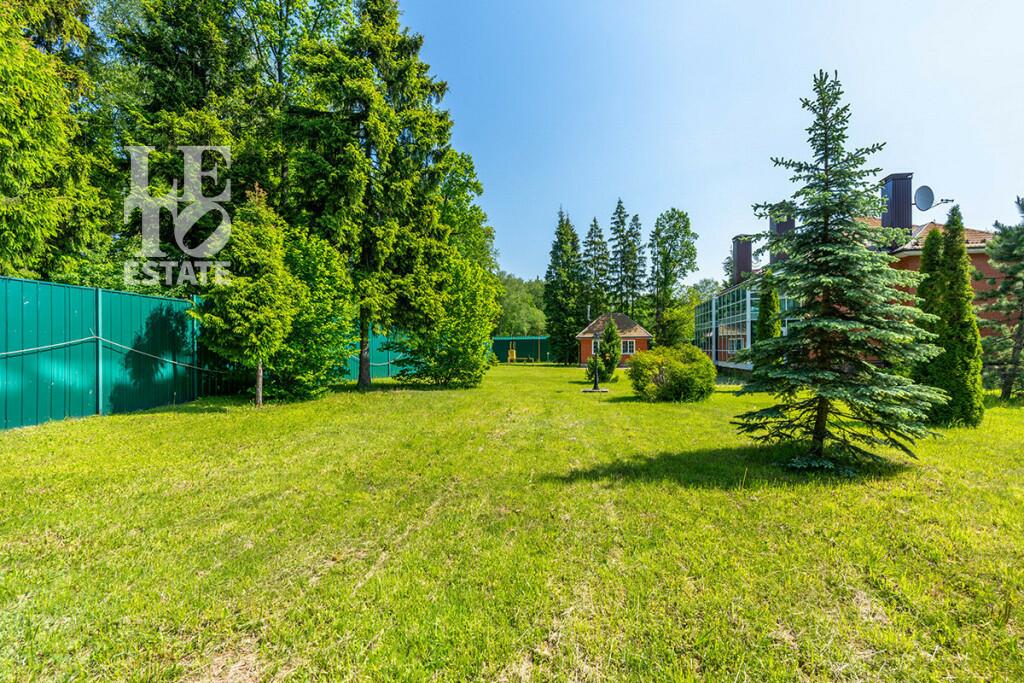 2-этажный коттедж 3 817 м² с отделкой