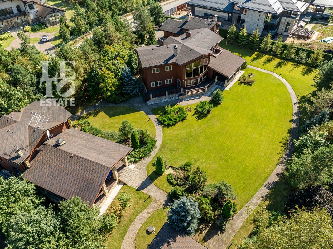 2-этажный коттедж 403 м² с отделкой