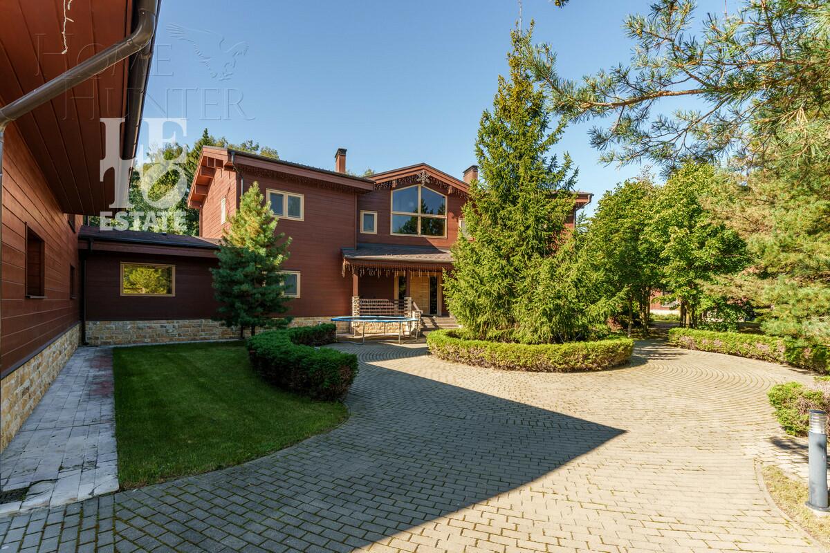 2-этажный коттедж 403 м² с отделкой