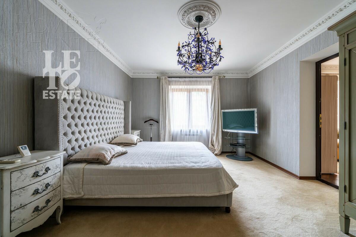 3-этажный коттедж 520 м² с отделкой