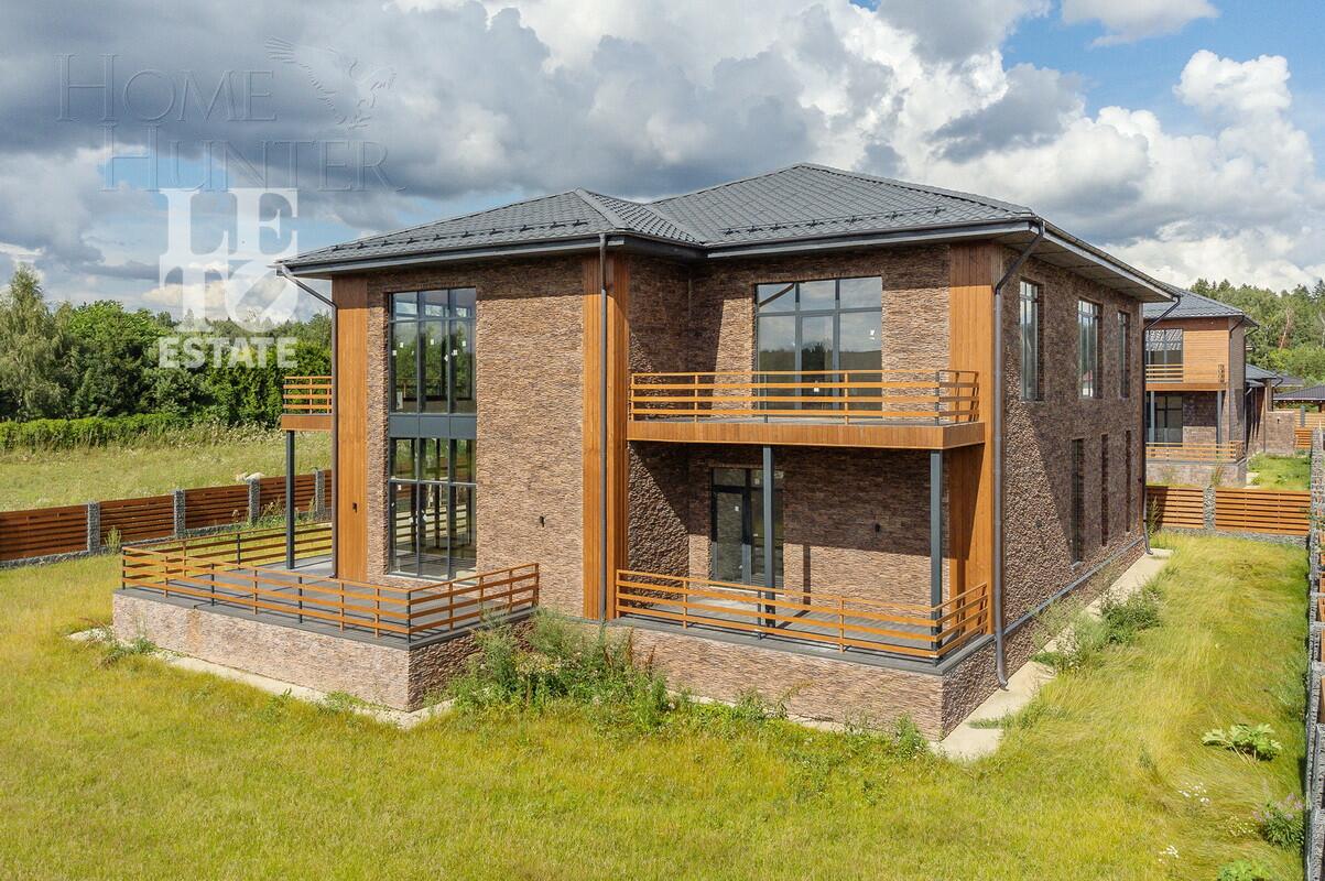 2-этажный коттедж 551.3 м² без отделки