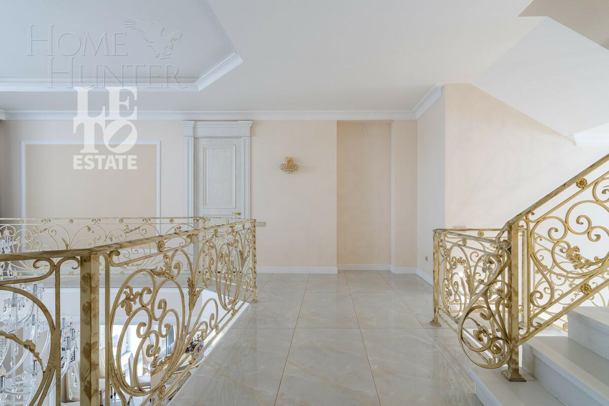 2-этажный коттедж 1 110 м² с отделкой