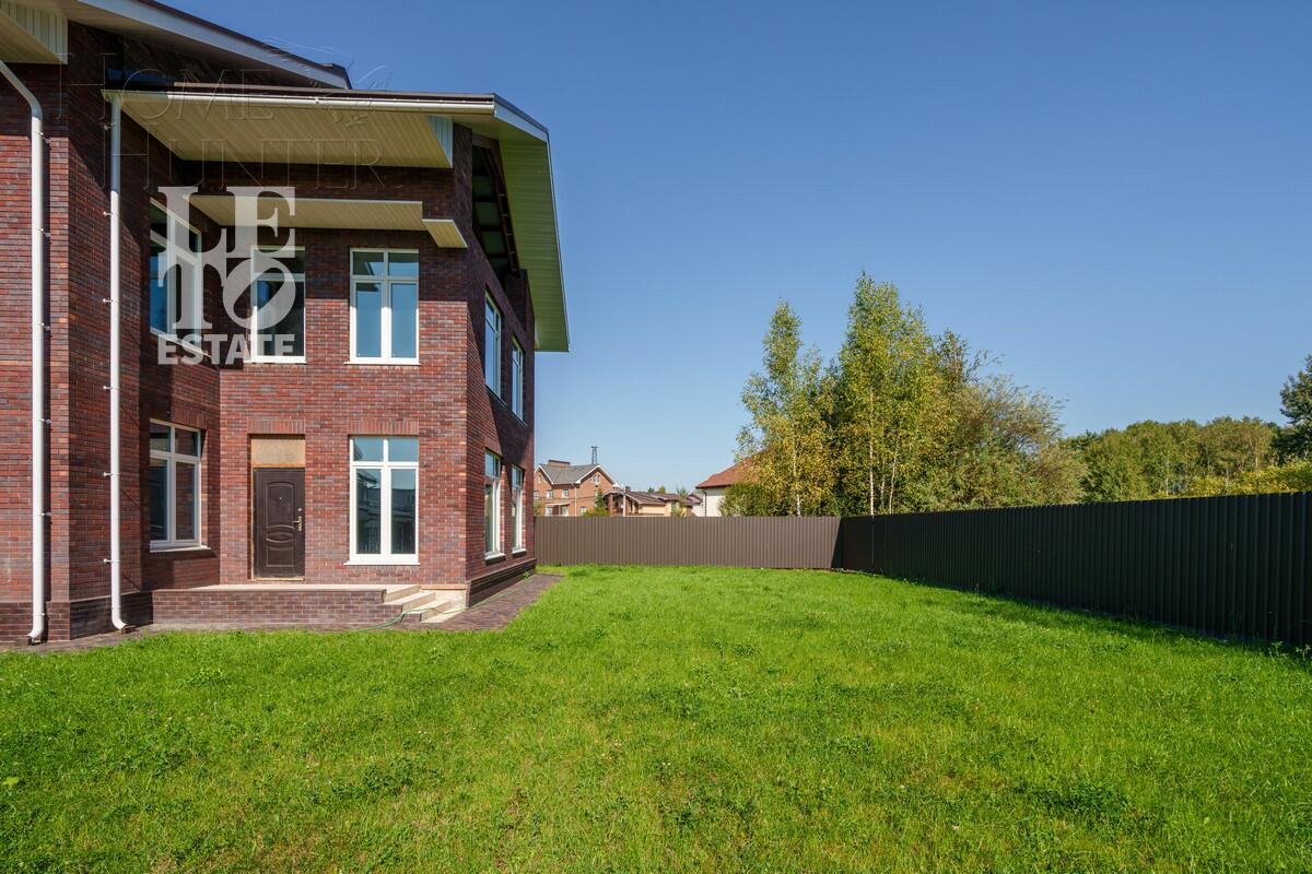 2-этажный коттедж 500 м² без отделки