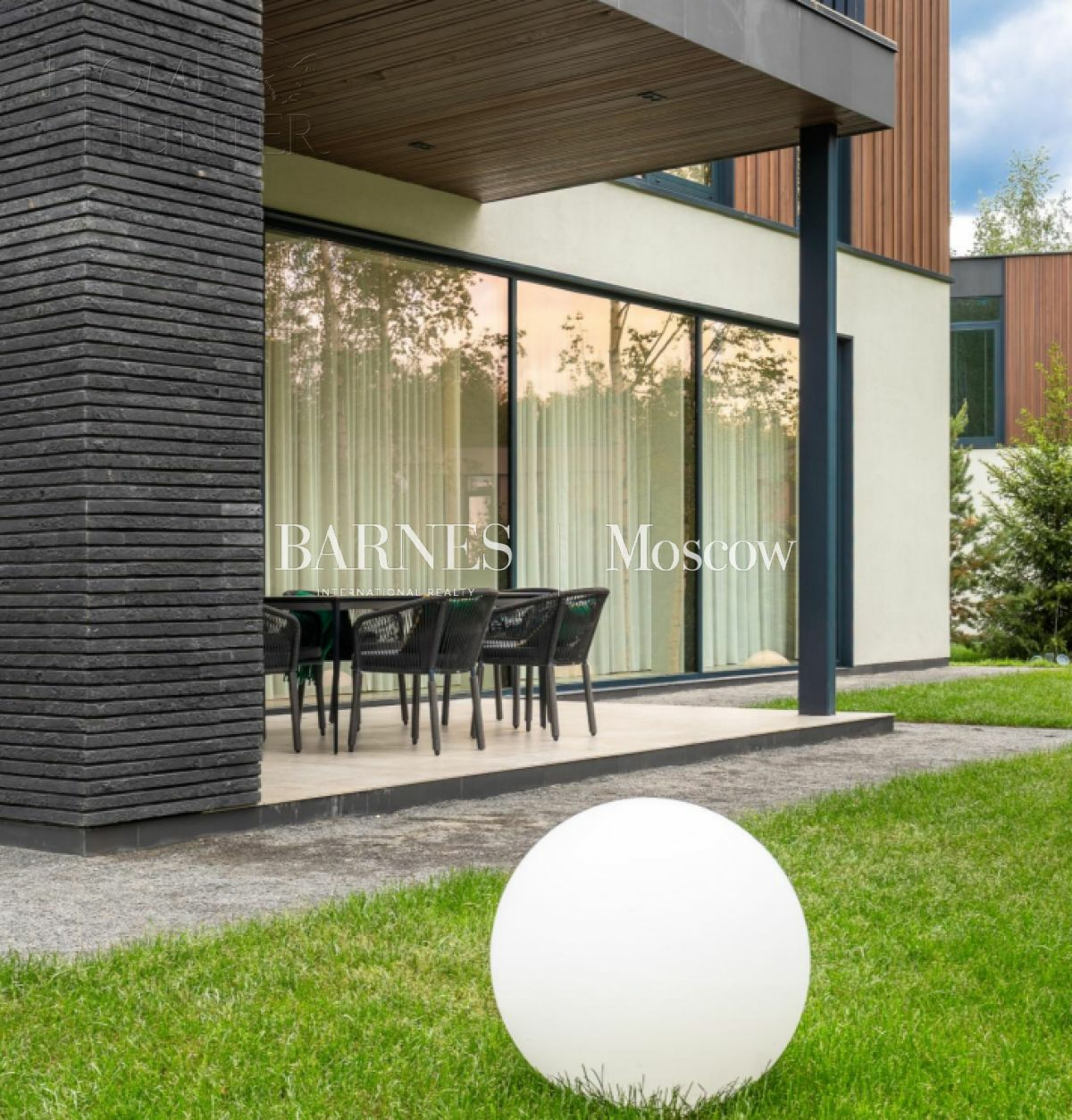 2-этажный коттедж 390.5 м² с отделкой