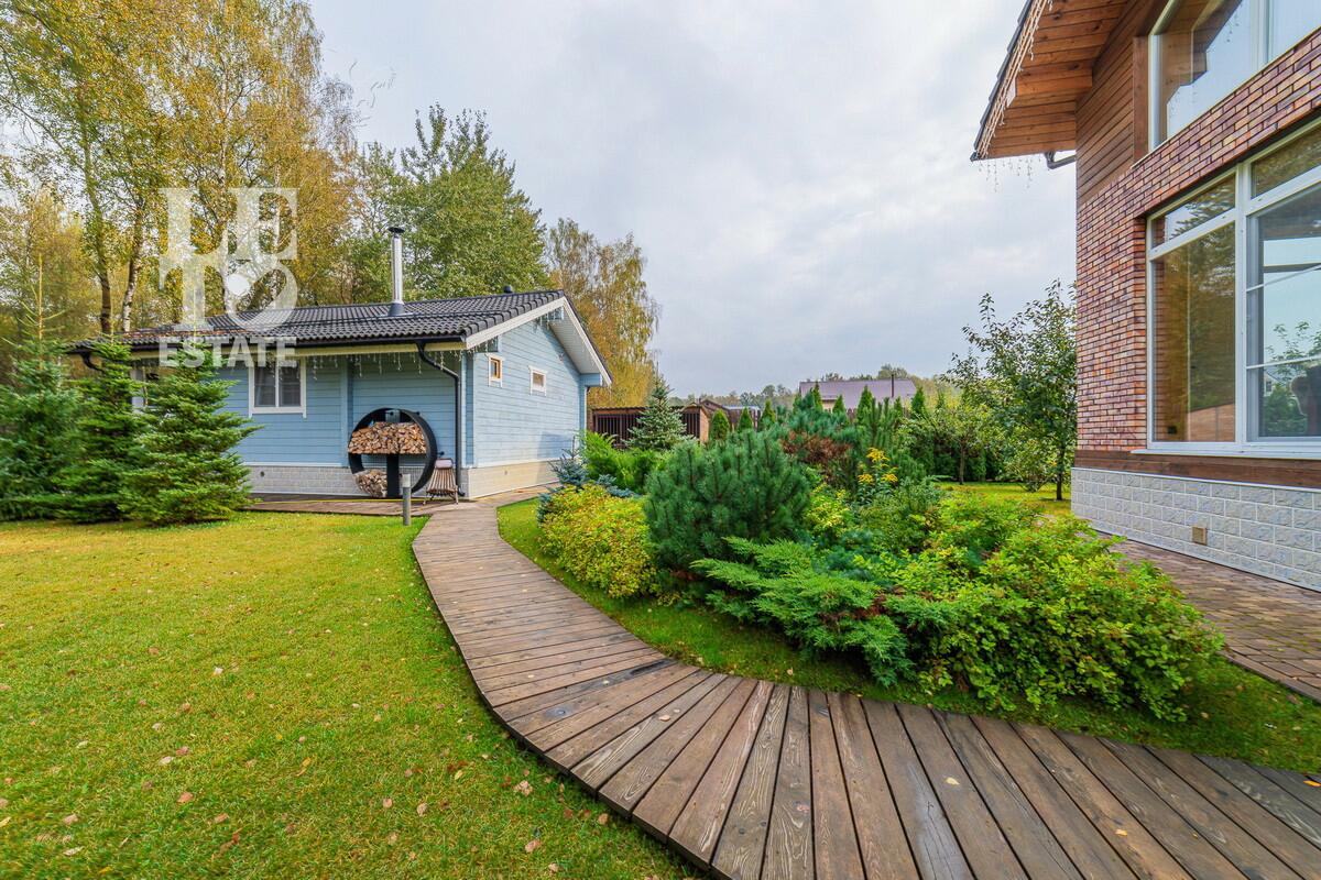 2-этажный коттедж 650 м² с отделкой