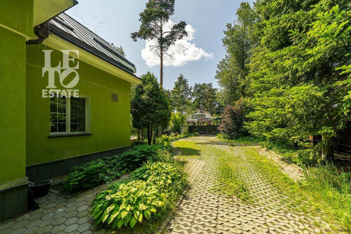 2-этажный коттедж 675.8 м² с отделкой