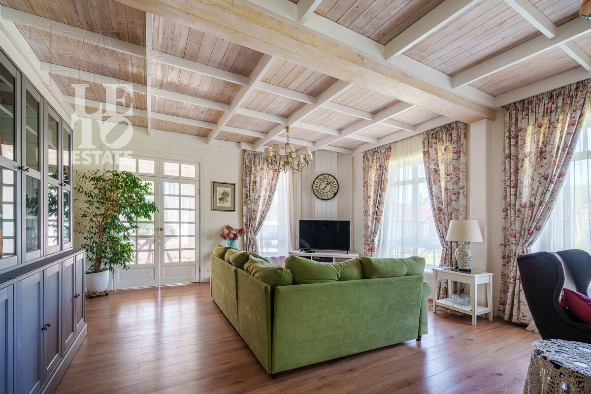 2-этажный коттедж 455 м² с отделкой