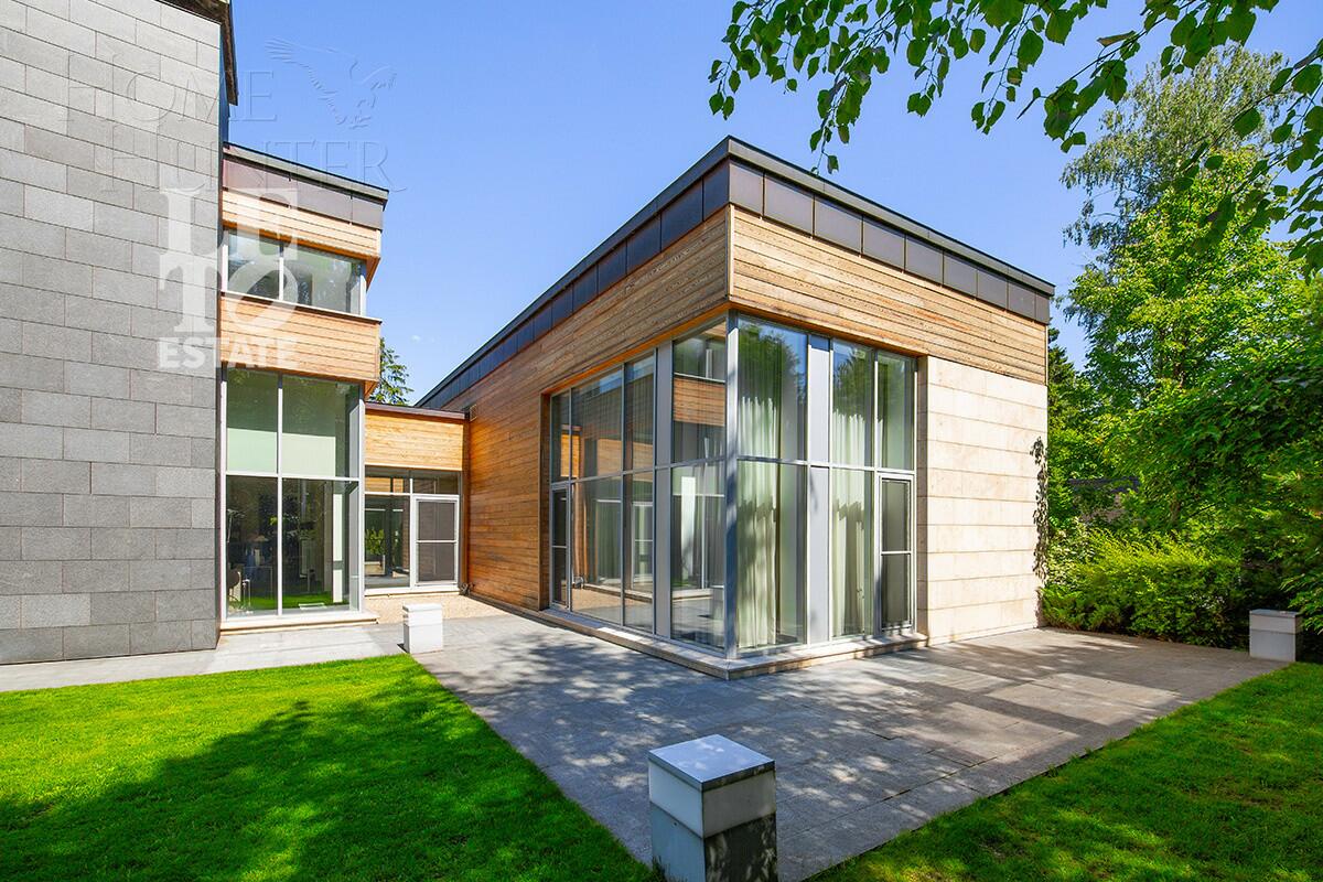 1-этажный коттедж 650 м² с отделкой