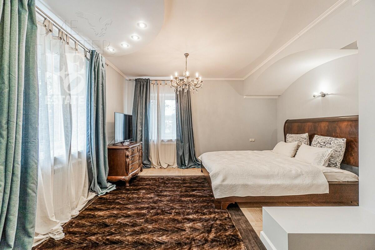 2-этажный коттедж 412.6 м² с отделкой