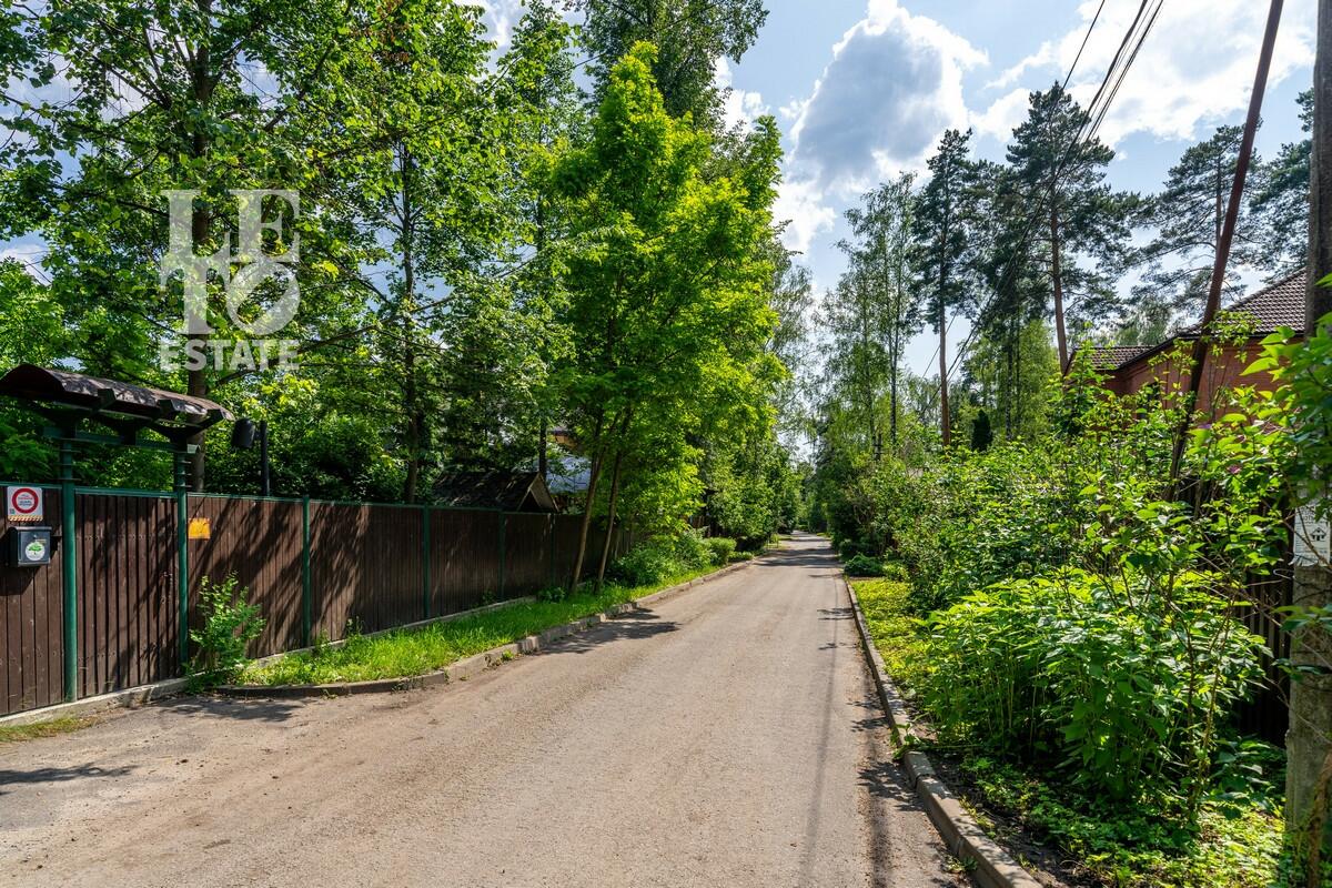 2-этажный коттедж 675.8 м² с отделкой