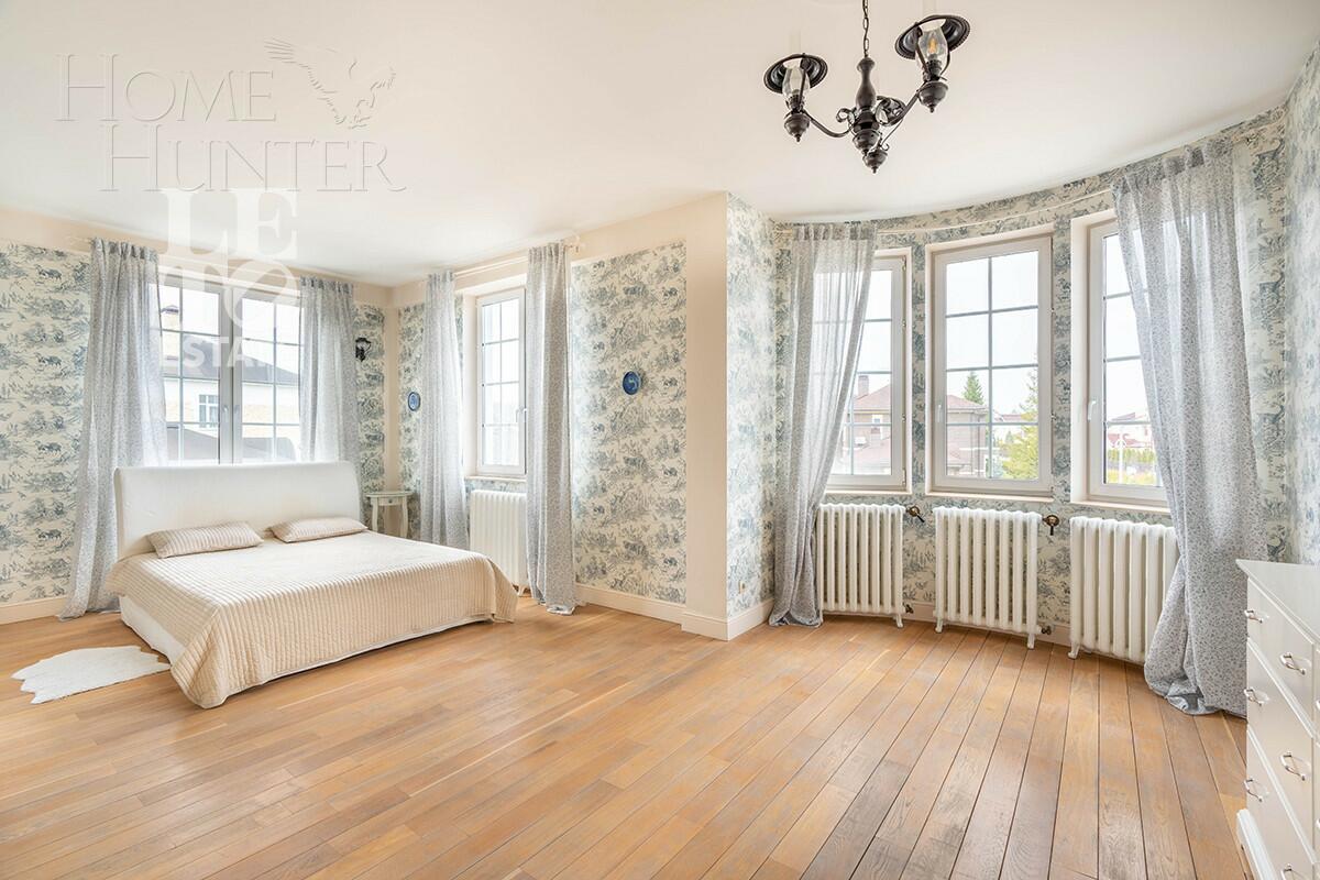 2-этажный коттедж 550 м² с отделкой