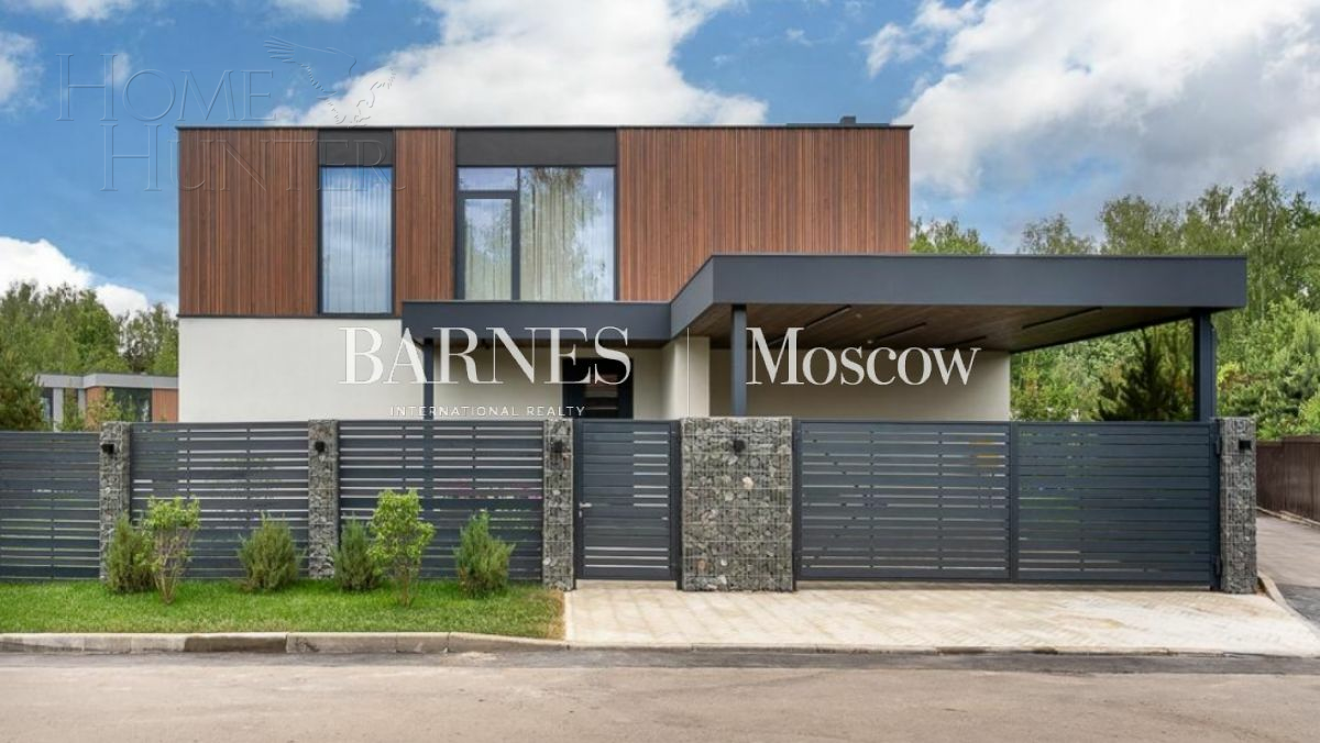 2-этажный коттедж 390.5 м² с отделкой