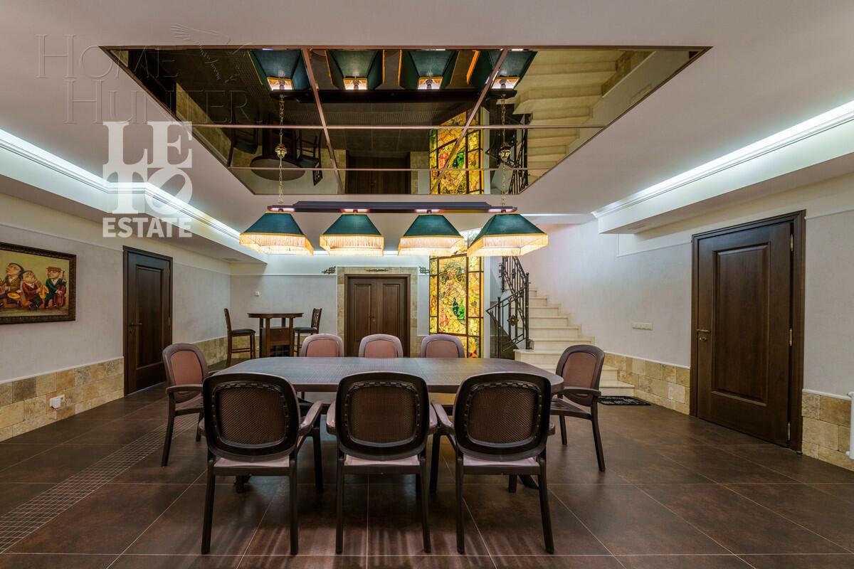 2-этажный коттедж 700 м² с отделкой