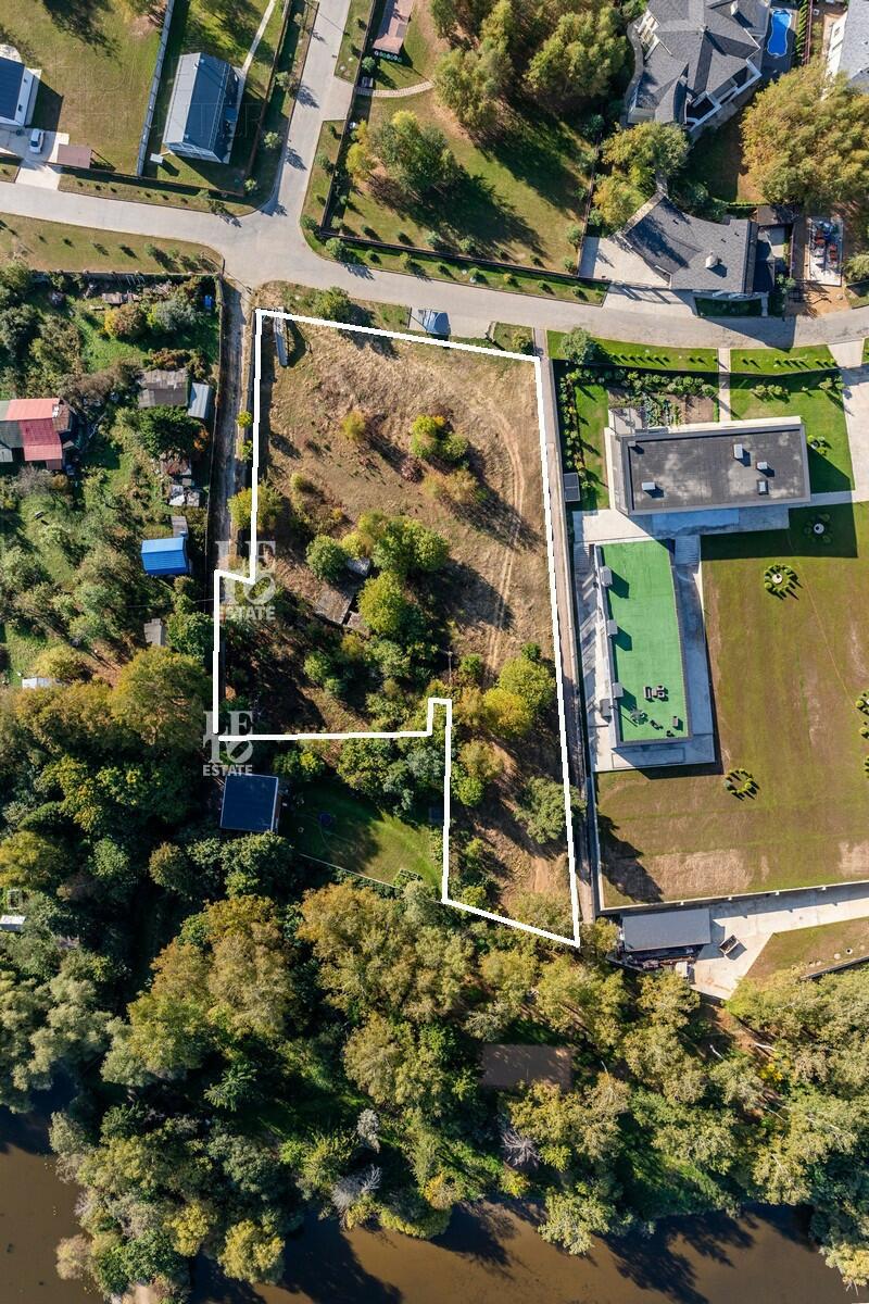 Участок 46.55 сот. в охраняемом поселке