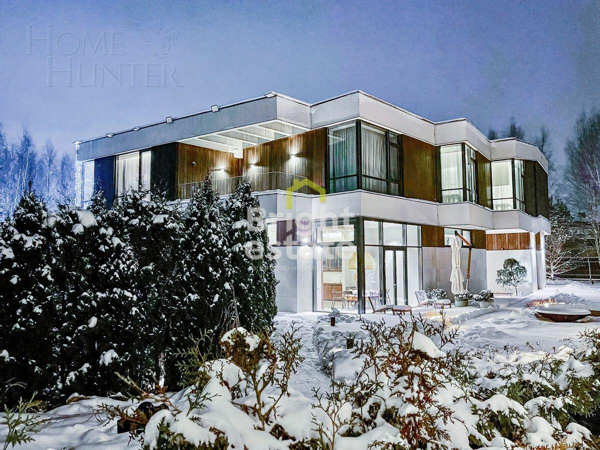 2-этажный коттедж 2 534 м² с отделкой