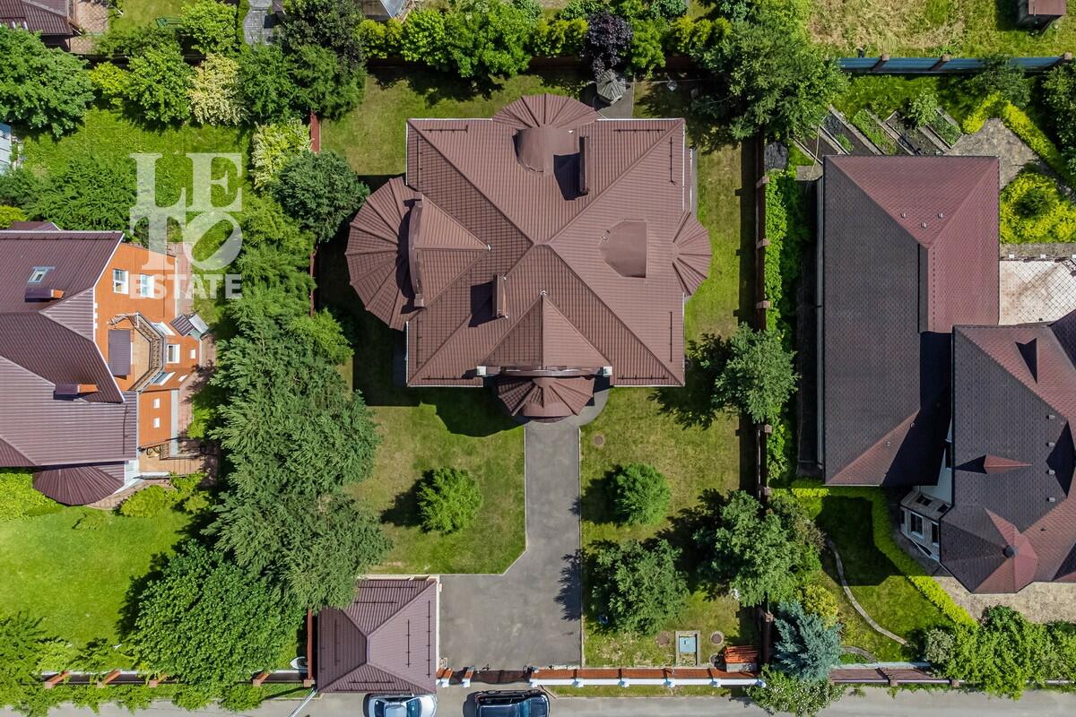 2-этажный коттедж 650 м² с отделкой