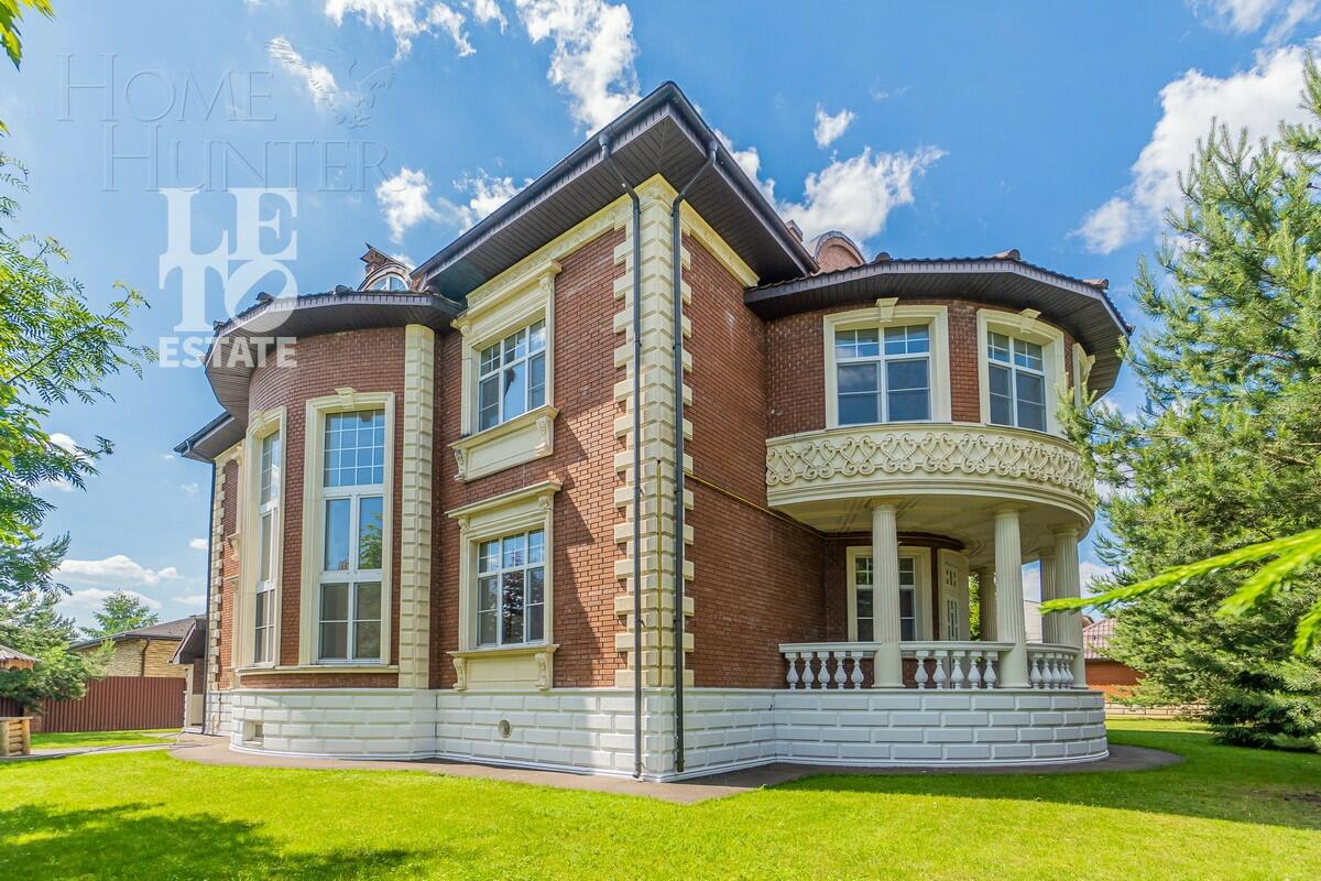 2-этажный коттедж 650 м² с отделкой