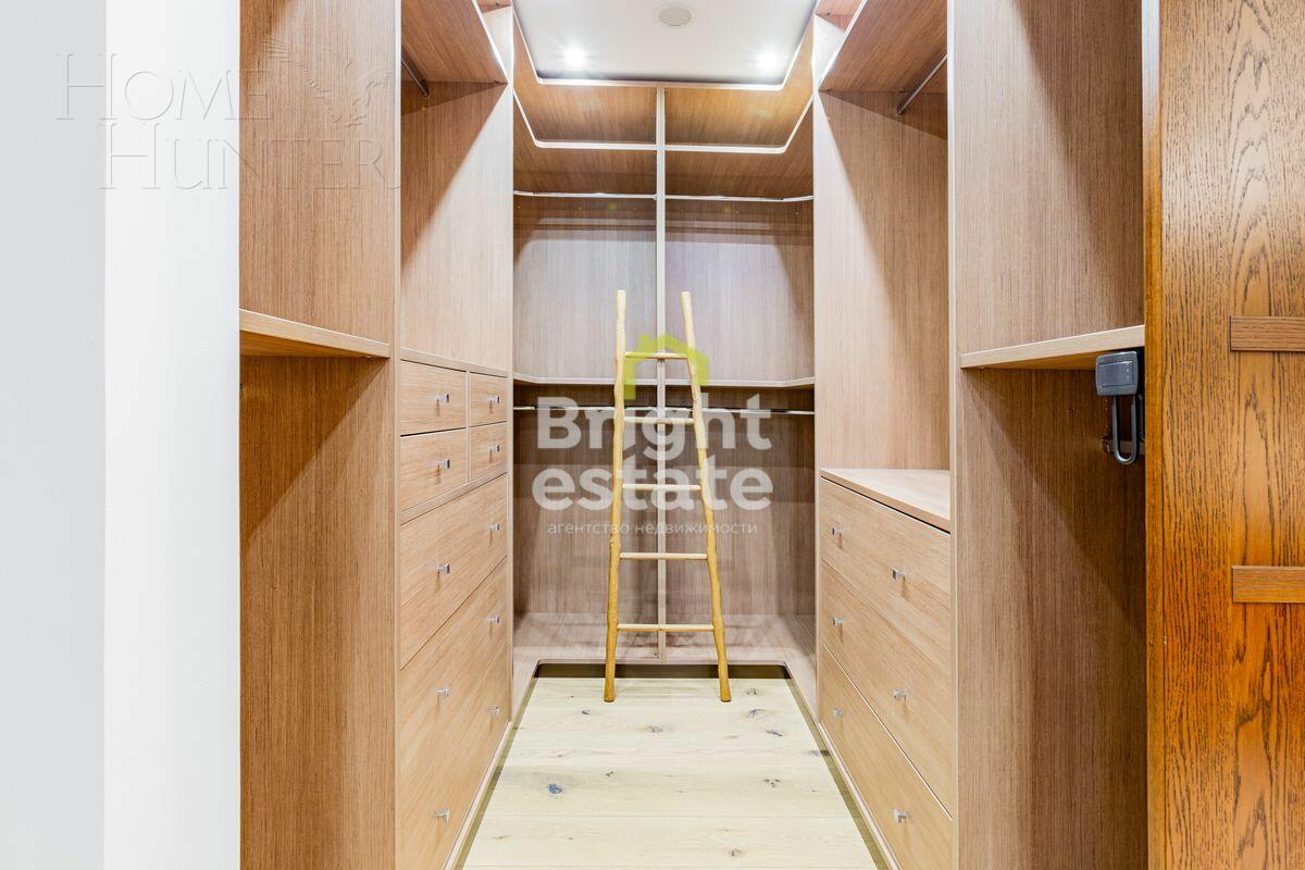 2-этажный коттедж 2 534 м² с отделкой