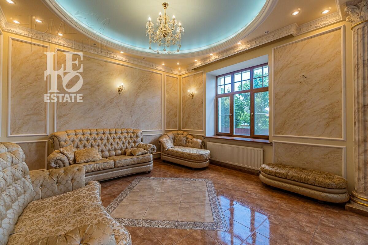 2-этажный коттедж 650 м² с отделкой