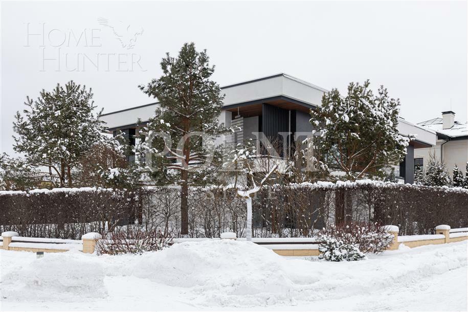 2-этажный коттедж 1 066 м² с отделкой