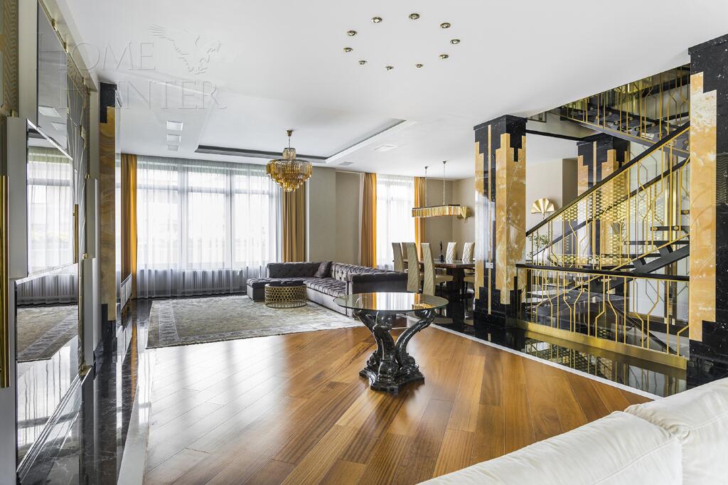 2-этажный коттедж 1 000 м² с отделкой