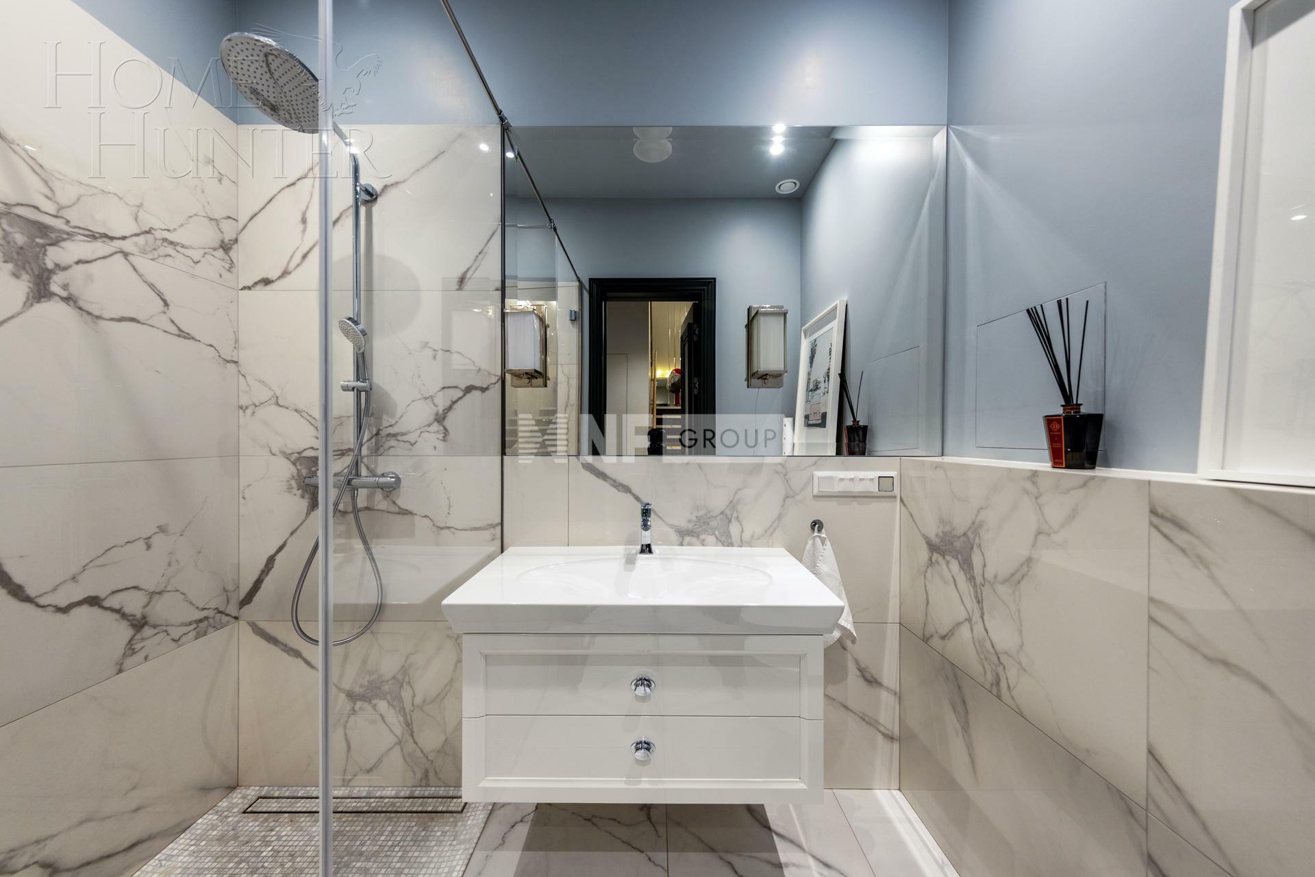 3-этажный таунхаус 290 м² с отделкой