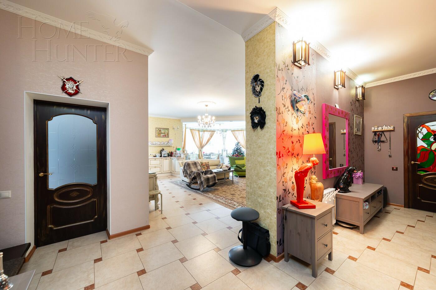 2-этажный коттедж 360 м² с отделкой