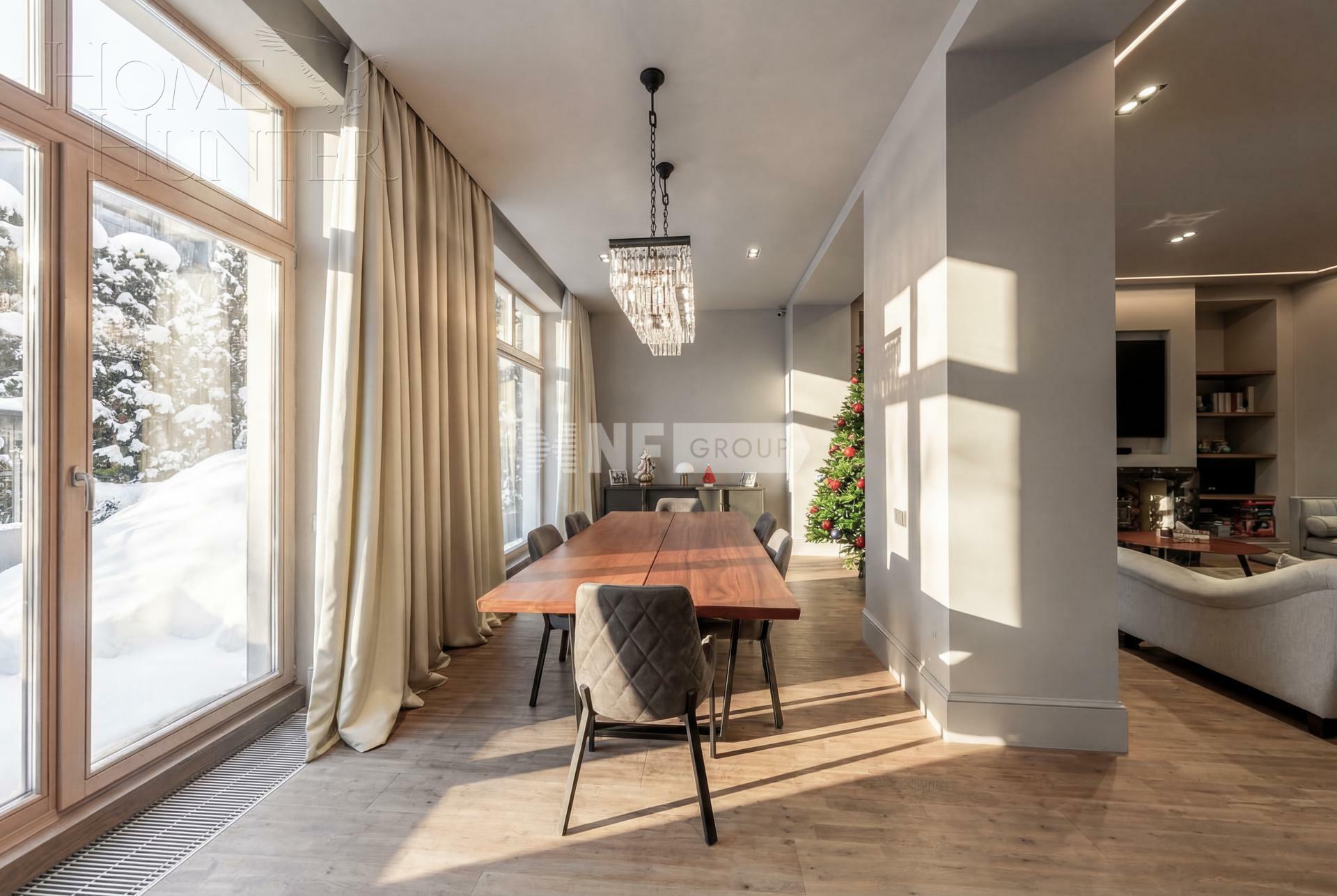 3-этажный таунхаус 290 м² с отделкой