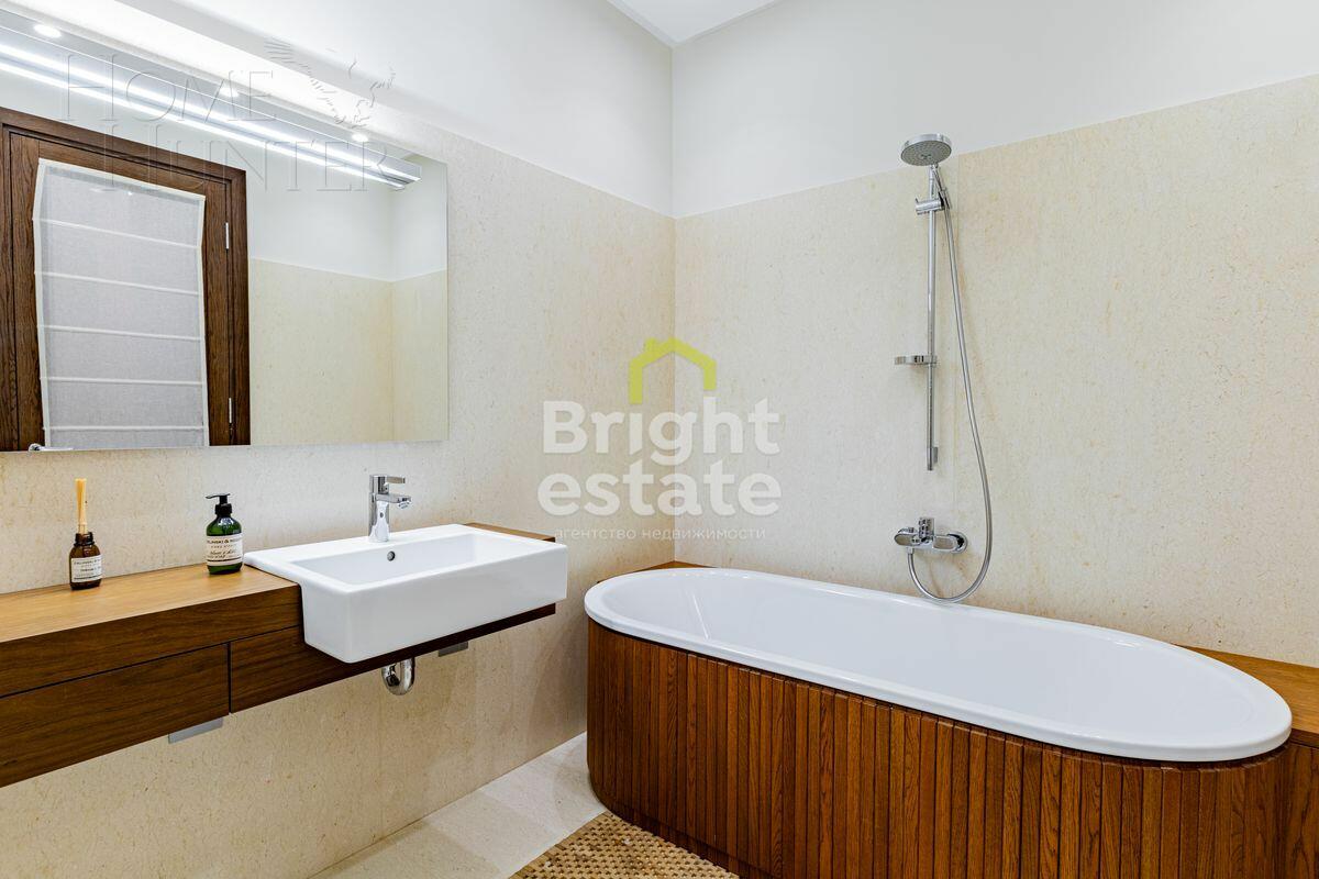 2-этажный коттедж 2 534 м² с отделкой